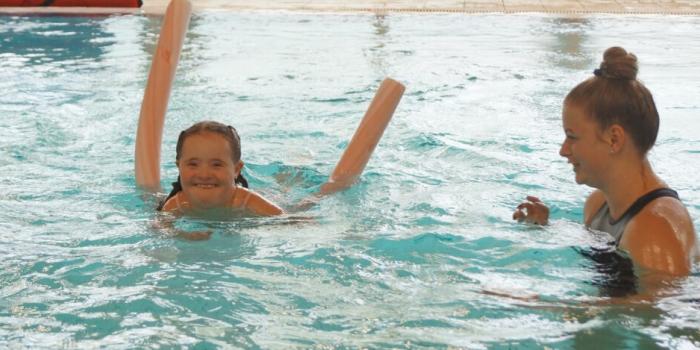 Zwemlessen voor kids met een beperking